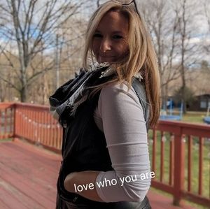 Meet your Posher, Alison